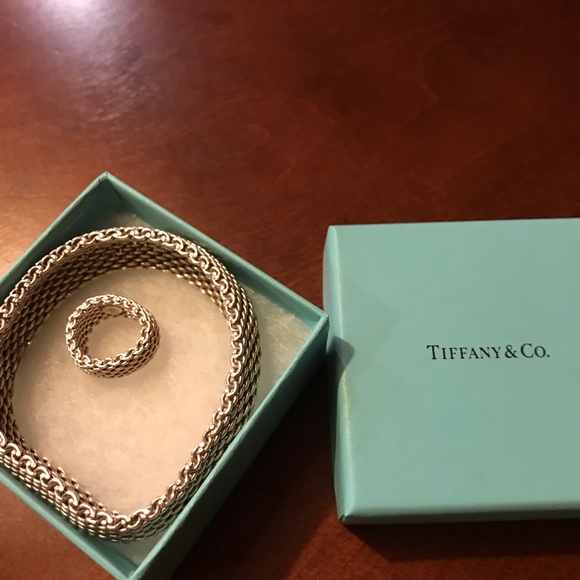 TIFFANY AND CO MESH SILVER BRACELET AND RING SET.. - Picture 5 of 5